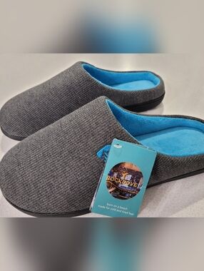 Rock dove Men’s Gray Slip On  Slippers W/ Memory Foam Insole, 13-14 NWT